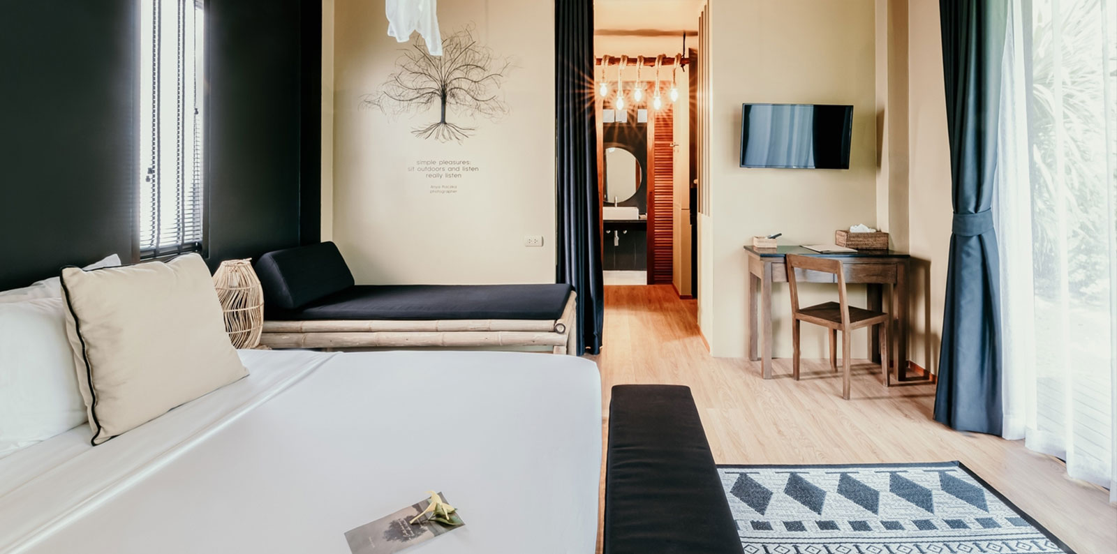 STUDIO DELUXE CONNECTING 2 BEDROOMS